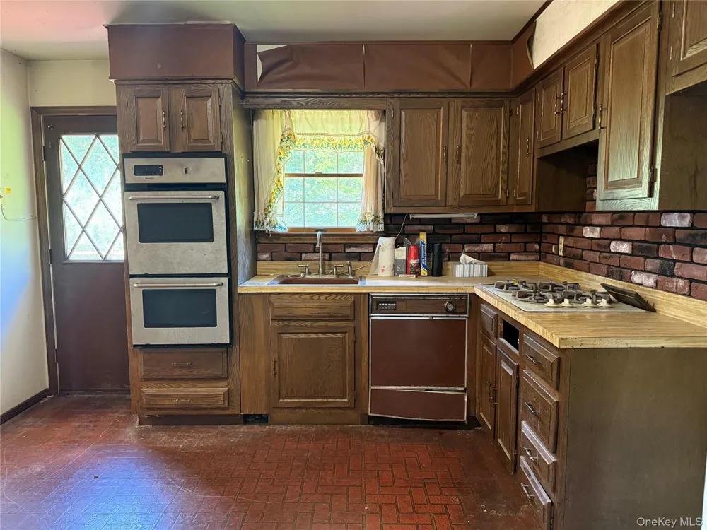 260 Gibson Hill Road Chester, NY 10918