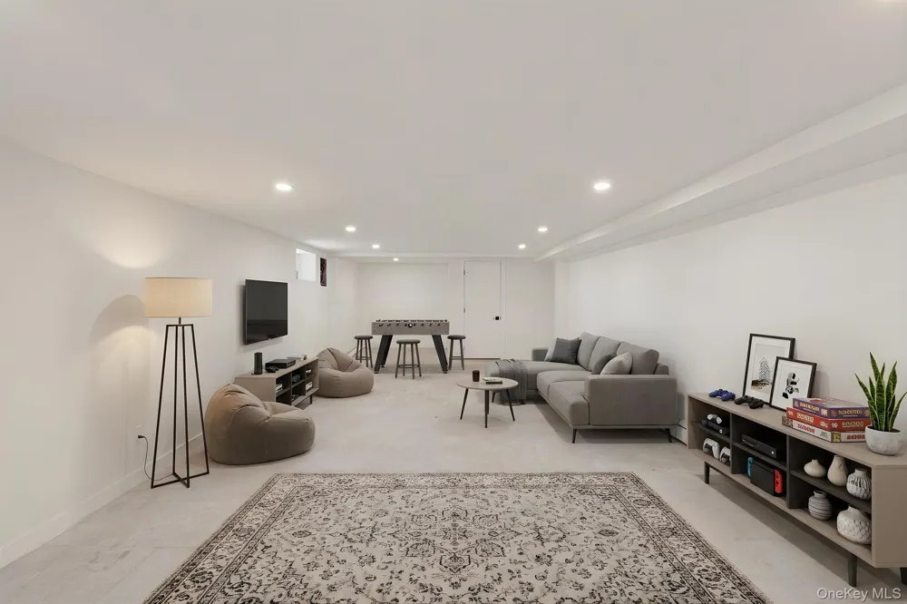 10743 128th Street Richmond Hill, NY 11419
