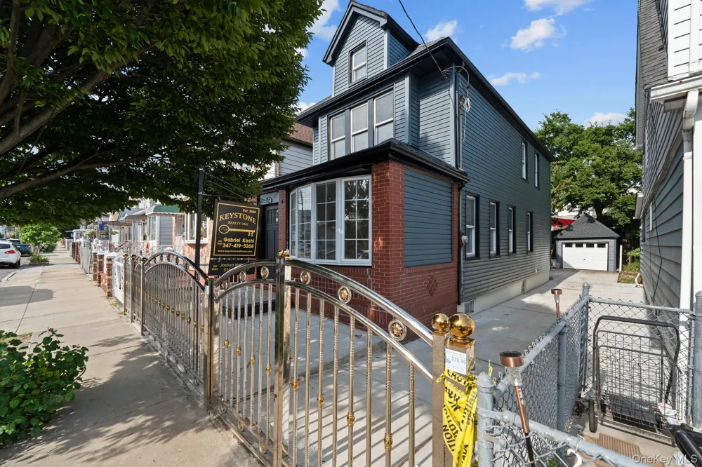 10743 128th Street Richmond Hill, NY 11419