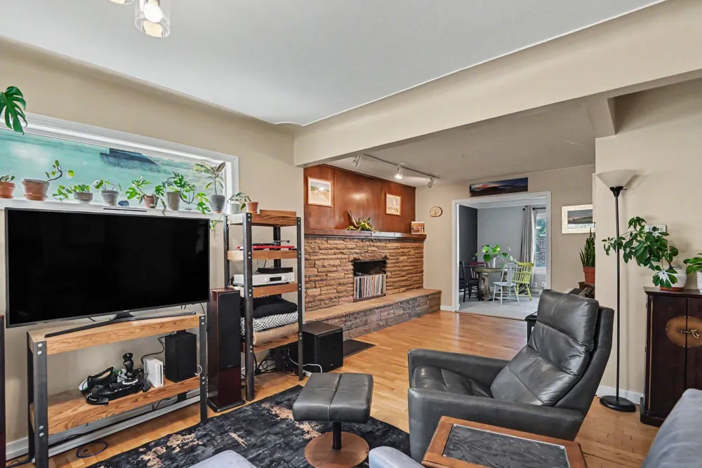 147 W 29th Street Holland, MI 49423
