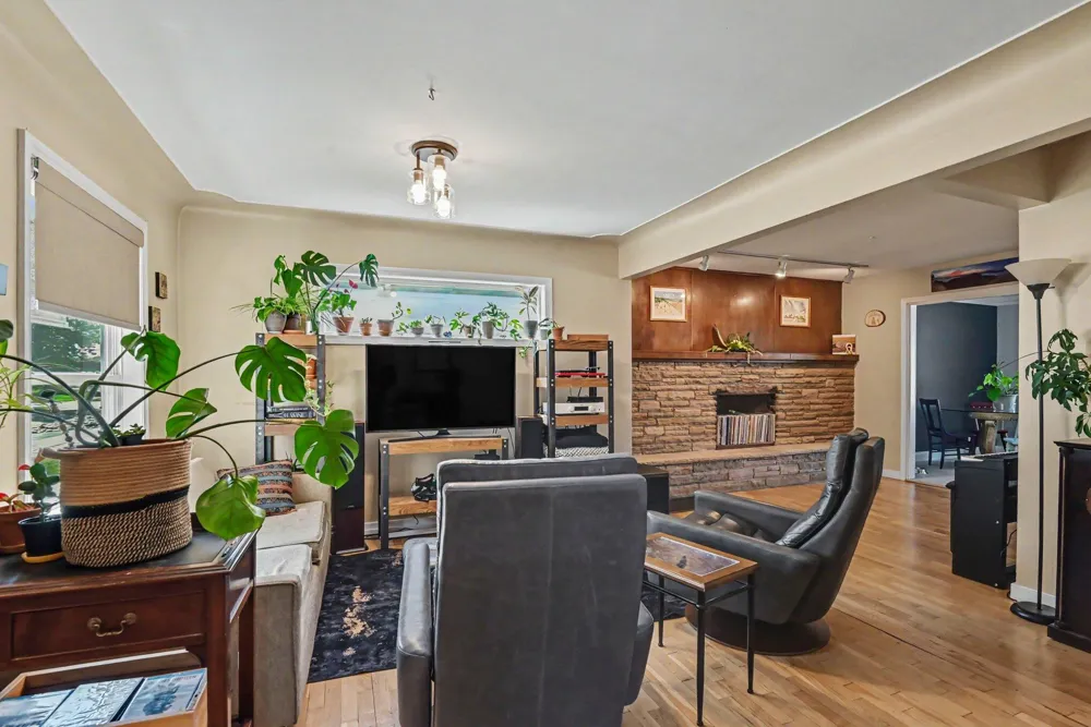 147 W 29th Street Holland, MI 49423