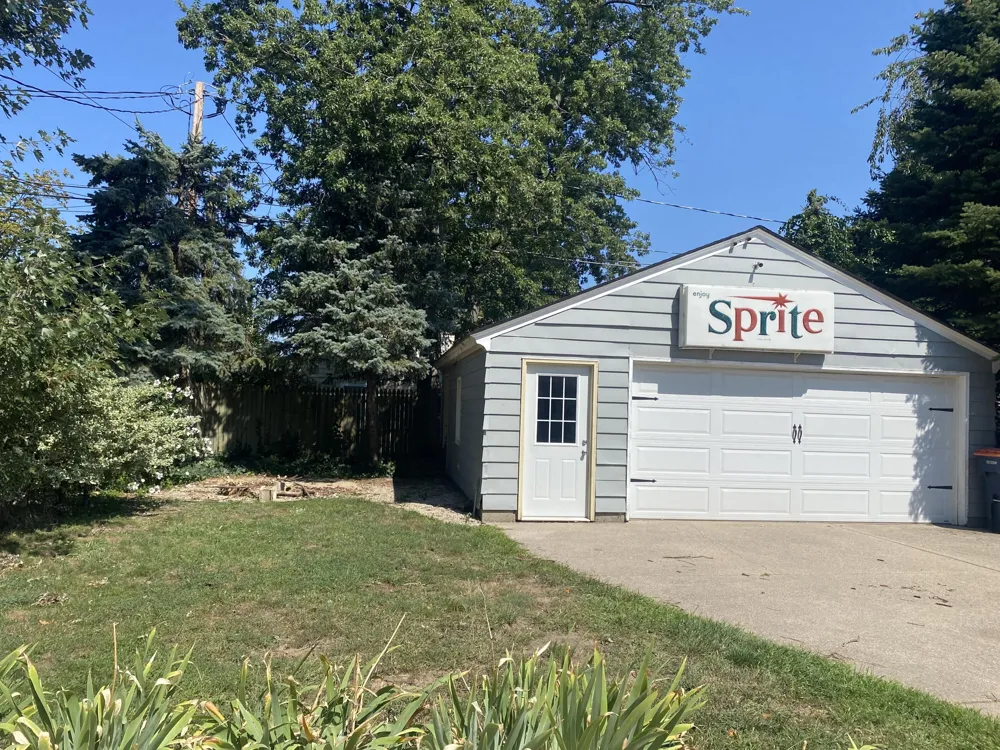147 W 29th Street Holland, MI 49423