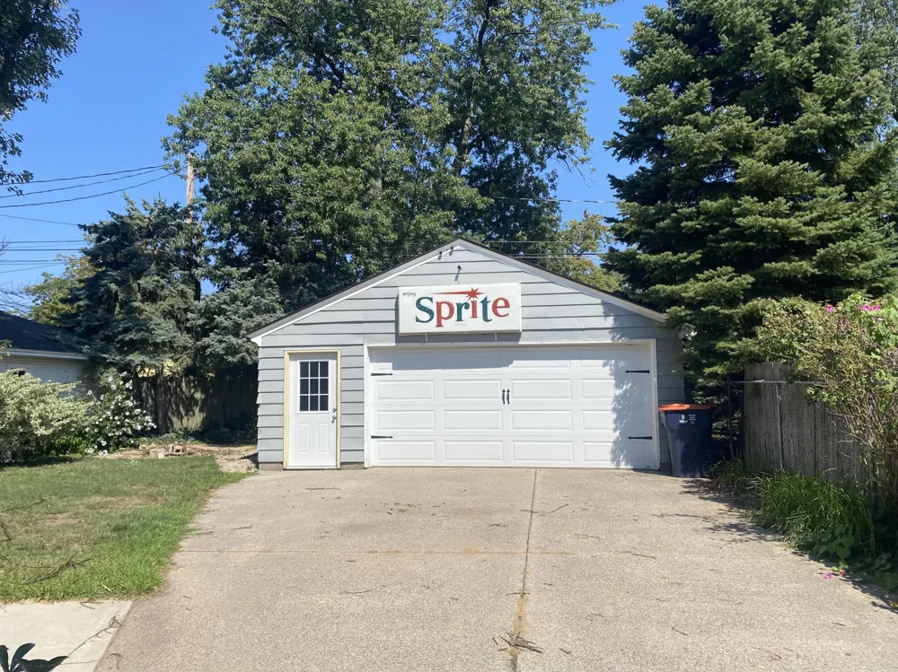 147 W 29th Street Holland, MI 49423