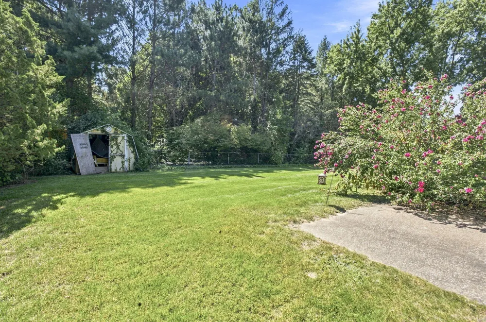 1436 St Joseph Circle St. Joseph, MI 49085