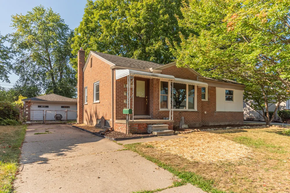 29865 Orangelawn Street Livonia, MI 48150