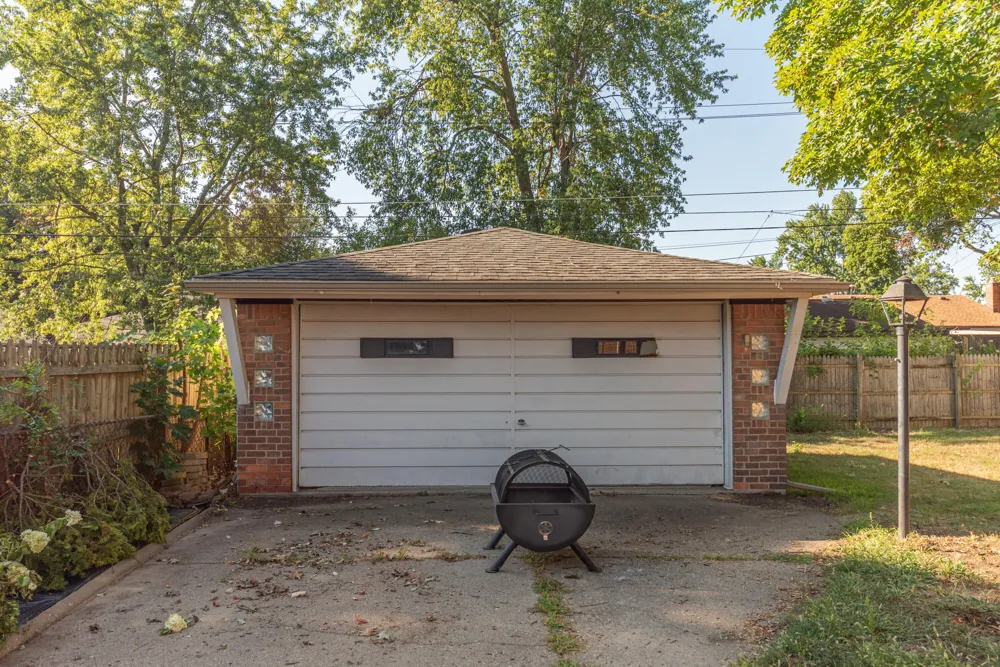 29865 Orangelawn Street Livonia, MI 48150