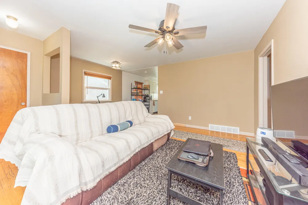 29865 Orangelawn Street Livonia, MI 48150