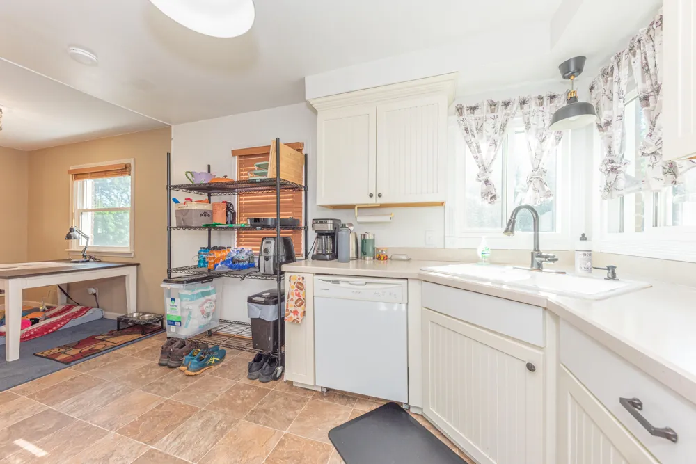 29865 Orangelawn Street Livonia, MI 48150