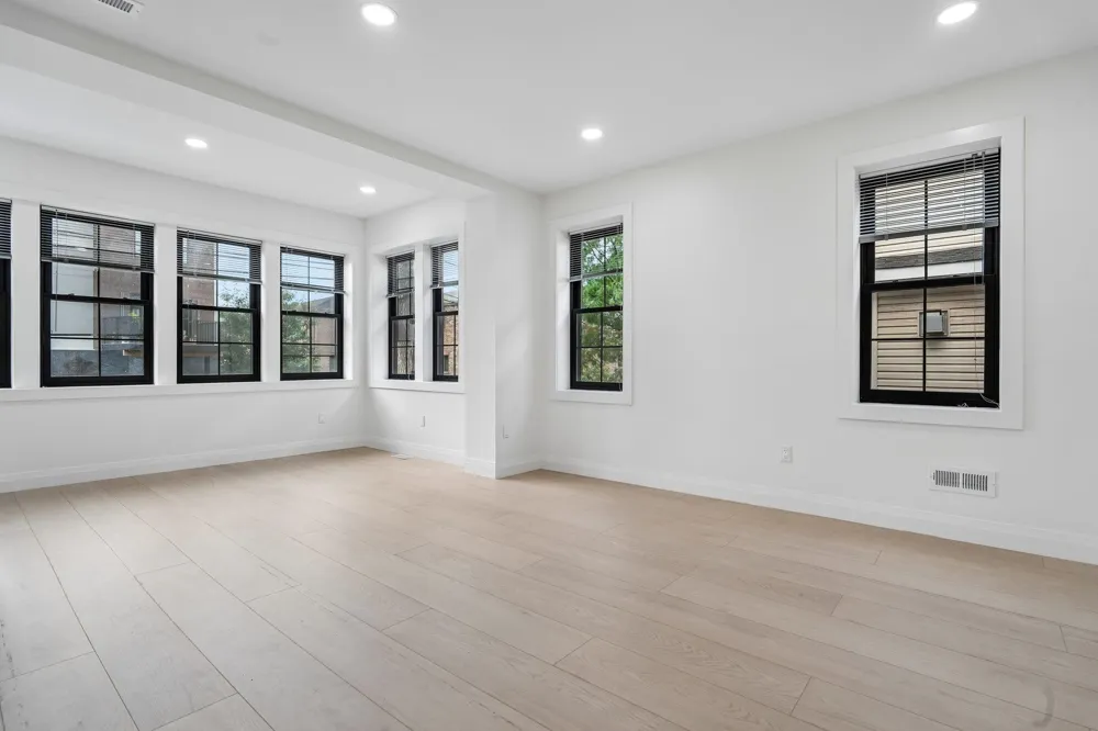 423 AURORA AVE Cliffside Park, NJ 07010