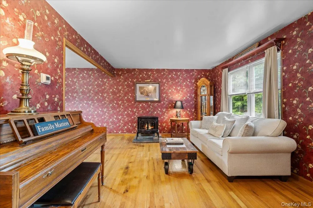 7 Laura Road Monroe, NY 10950