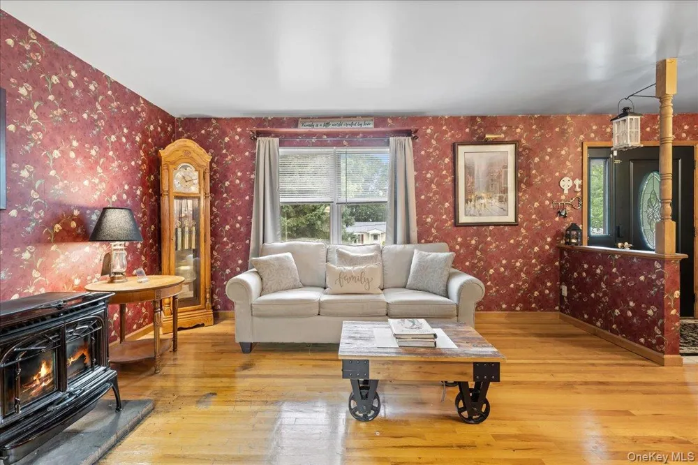 7 Laura Road Monroe, NY 10950