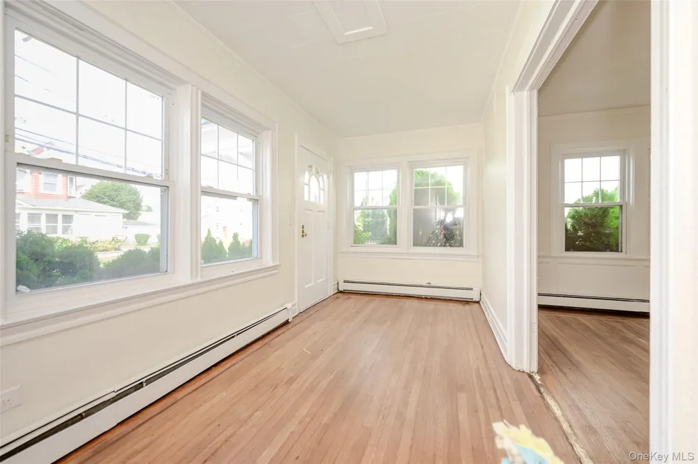 18 Watkins Street #Unit 3 Lynbrook, NY 11563