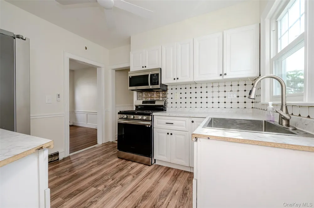 18 Watkins Street #Unit 3 Lynbrook, NY 11563