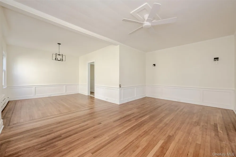 18 Watkins Street #Unit 3 Lynbrook, NY 11563
