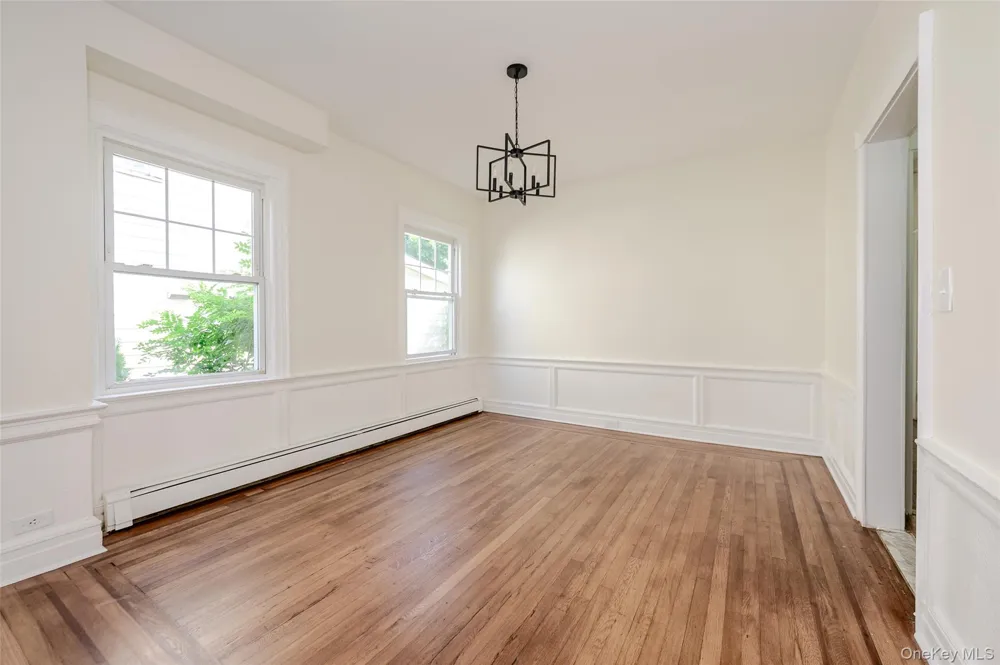 18 Watkins Street #Unit 3 Lynbrook, NY 11563