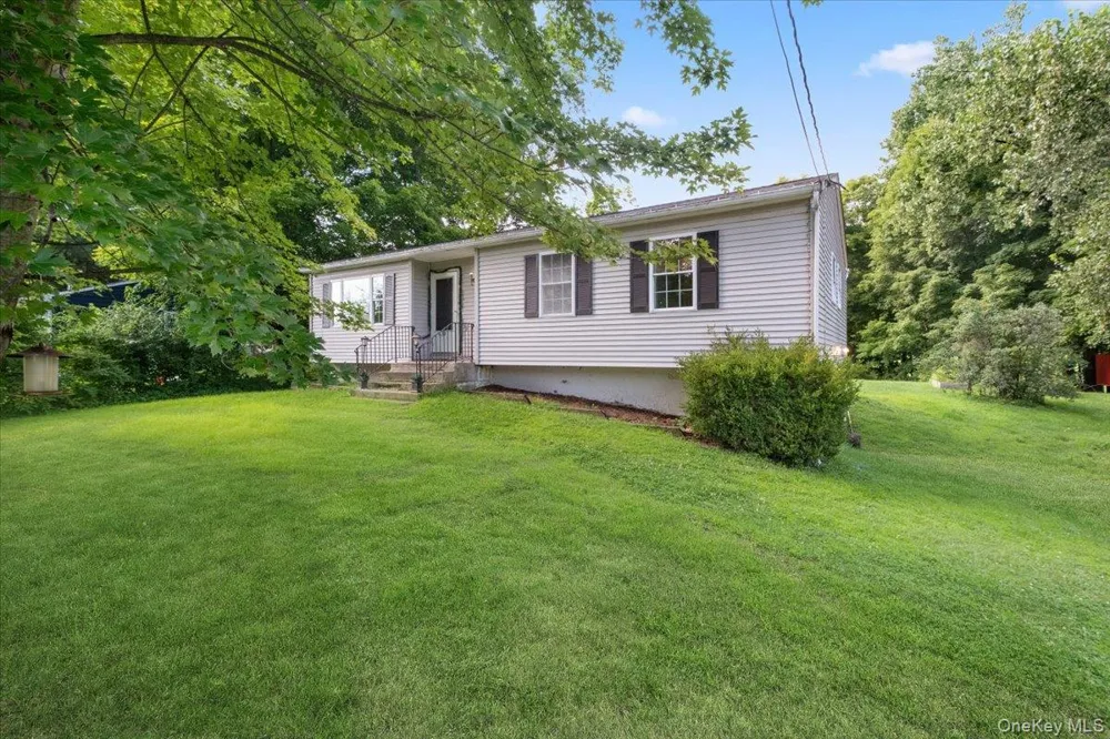 39 Farm Drive Dover Plains, NY 12522