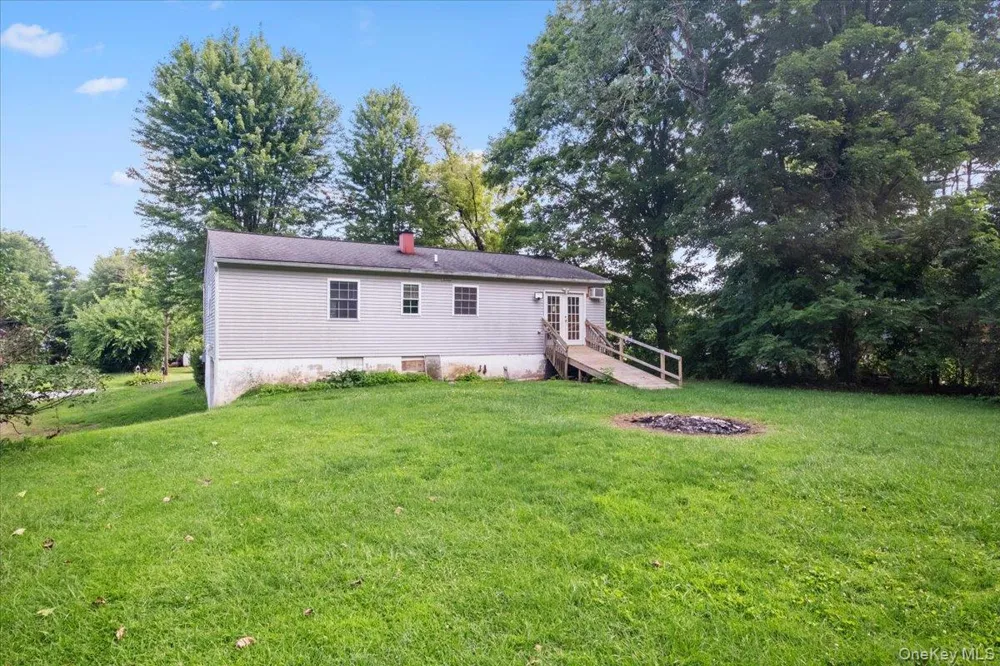 39 Farm Drive Dover Plains, NY 12522