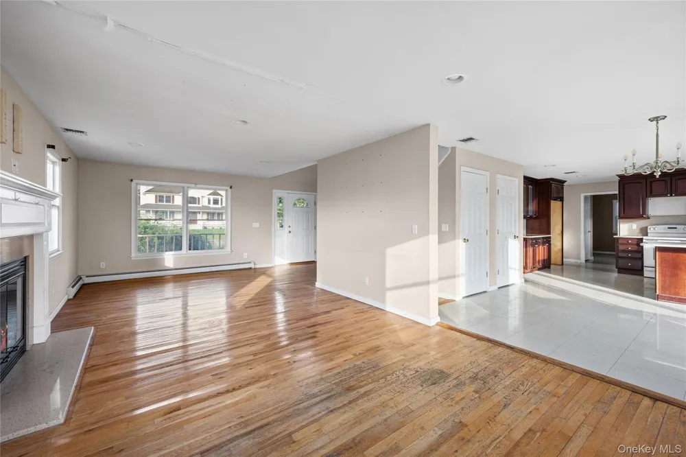 63 Nicholas Way Baiting Hollow, NY 11933
