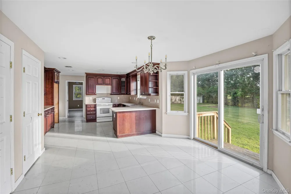 63 Nicholas Way Baiting Hollow, NY 11933