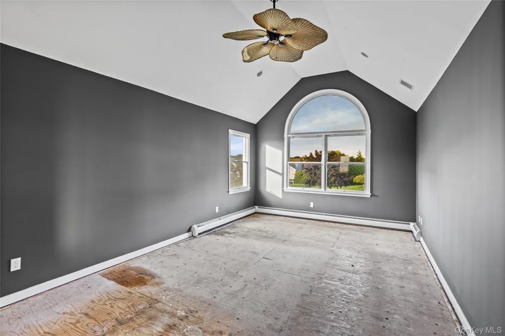 63 Nicholas Way Baiting Hollow, NY 11933