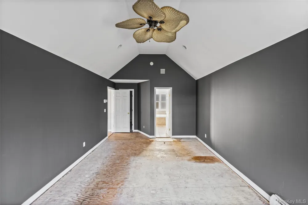 63 Nicholas Way Baiting Hollow, NY 11933