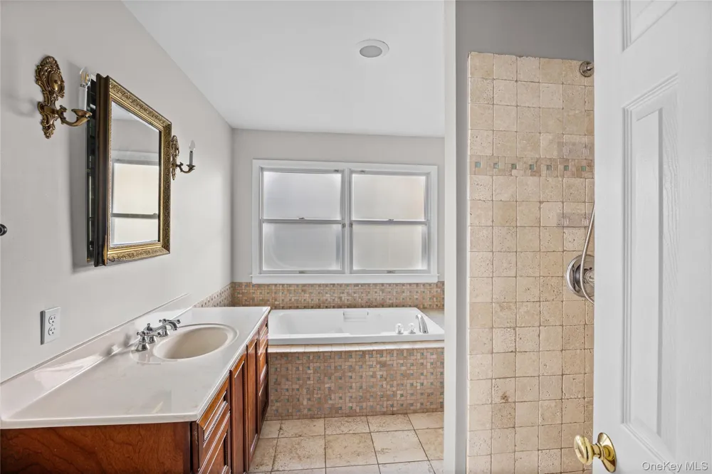 63 Nicholas Way Baiting Hollow, NY 11933
