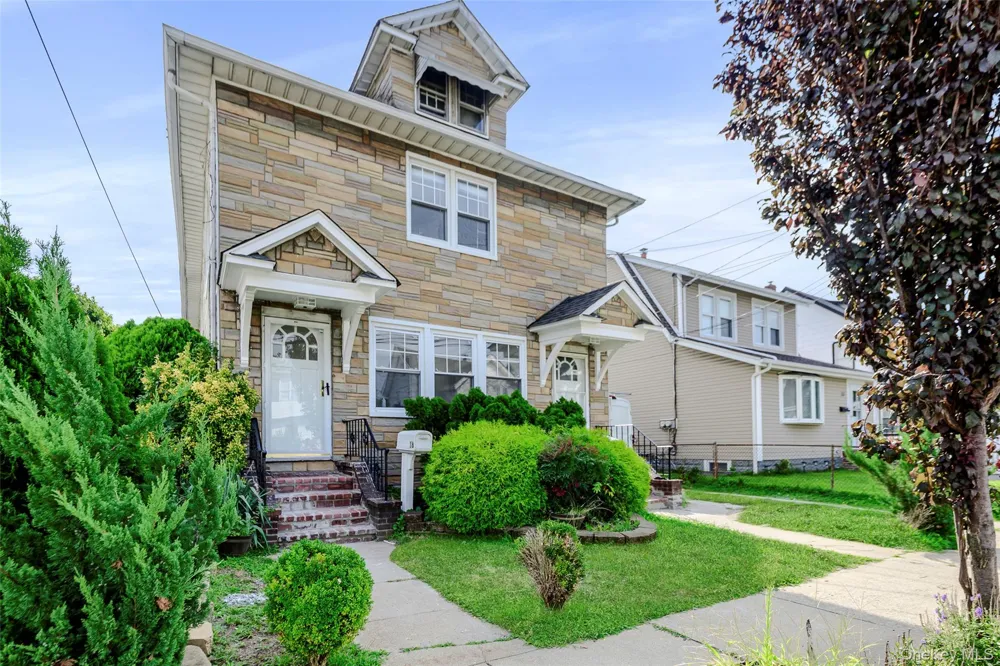 18 Watkins Street #Unit 1 Lynbrook, NY 11563
