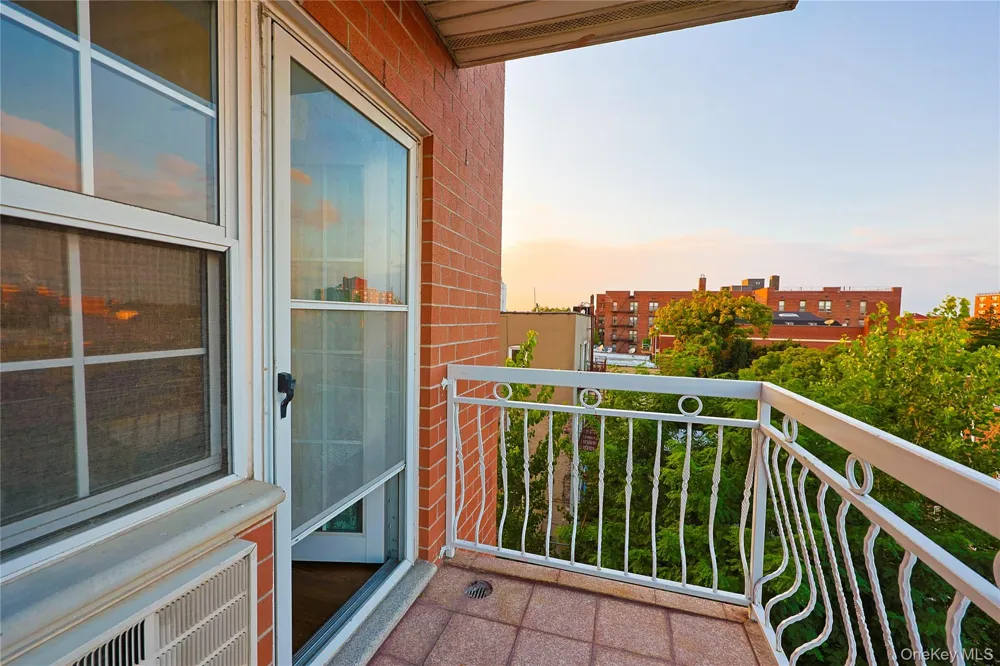 41-35 67th Street #4A Woodside, NY 11377
