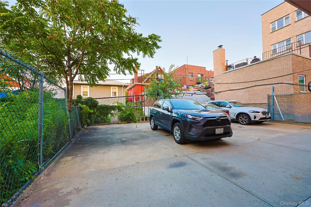 41-35 67th Street #4A Woodside, NY 11377