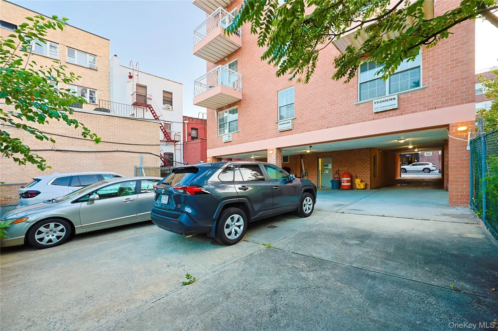 41-35 67th Street #4A Woodside, NY 11377