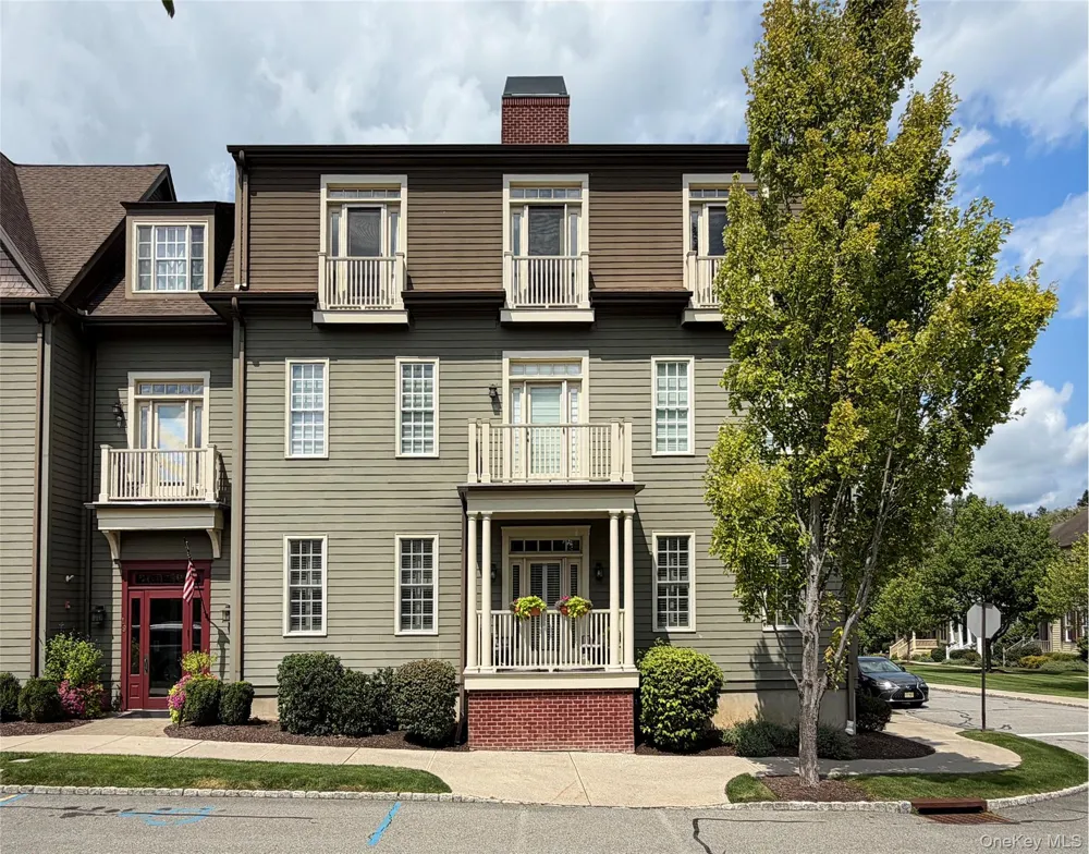 19 Cropsey Street #1 D Warwick, NY 10990