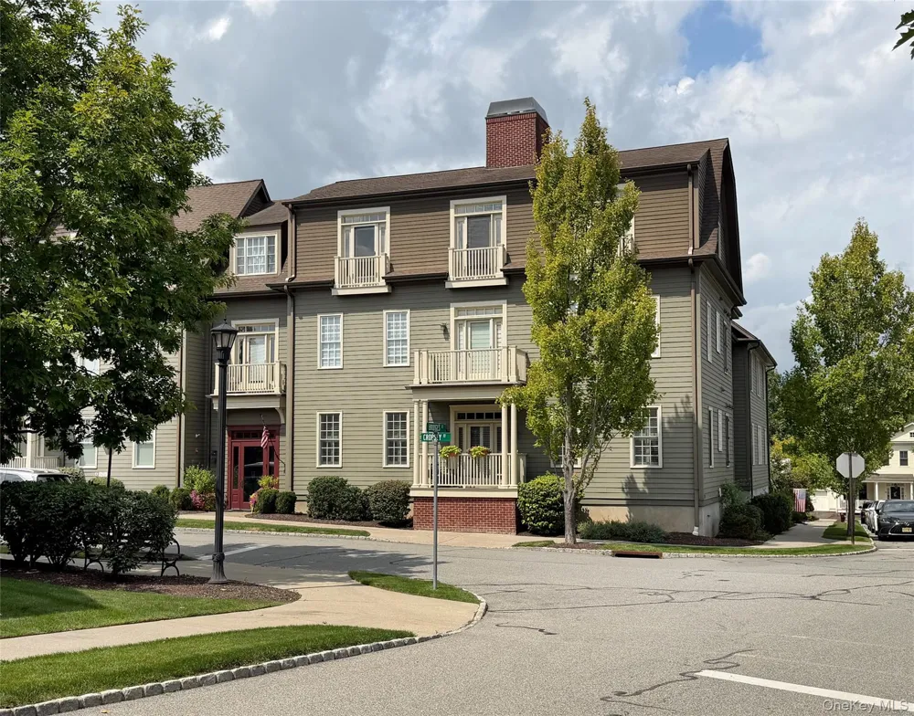 19 Cropsey Street #1 D Warwick, NY 10990