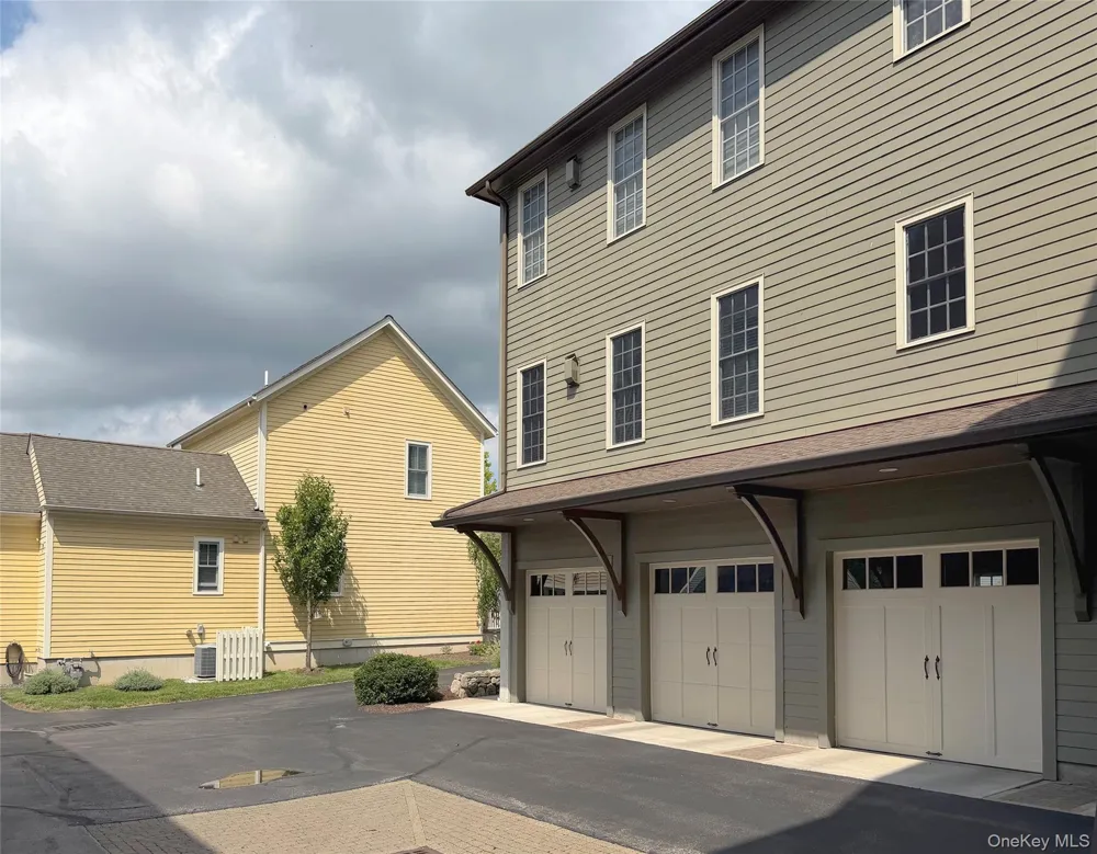 19 Cropsey Street #1 D Warwick, NY 10990