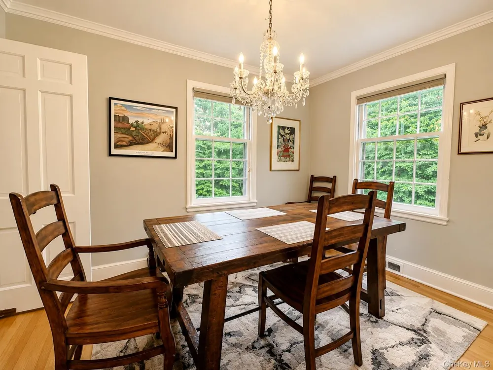 31 Griffen Avenue Scarsdale, NY 10583