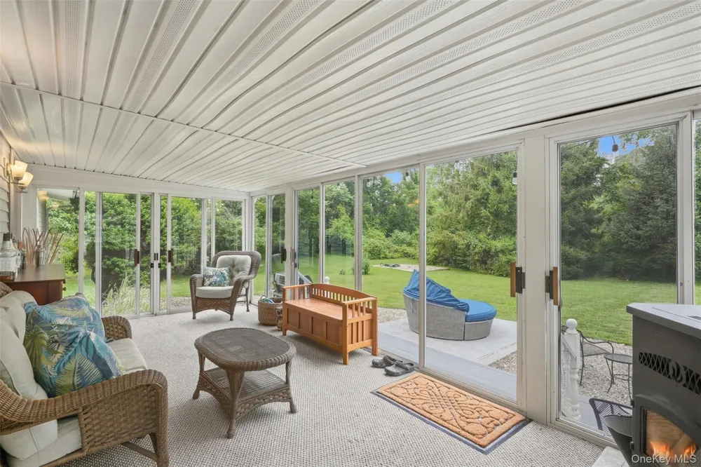 4 Seneca Lane Milton, NY 12547