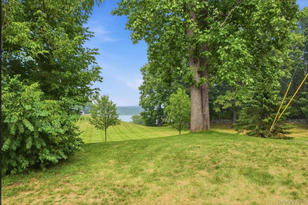 4 Seneca Lane Milton, NY 12547