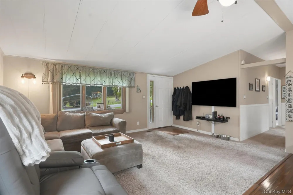 4 Seneca Lane Milton, NY 12547
