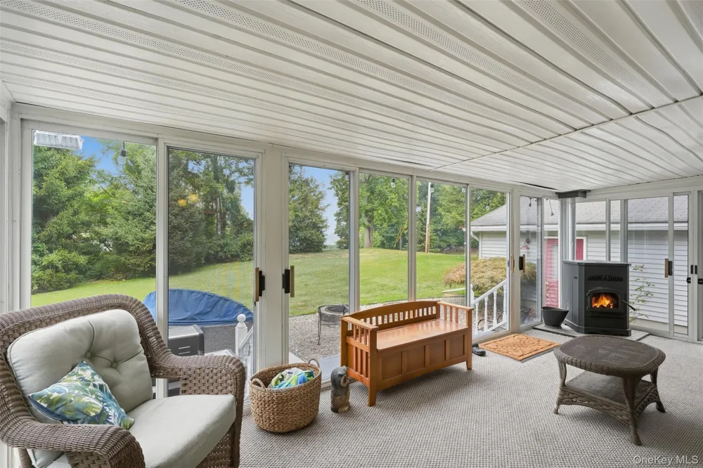 4 Seneca Lane Milton, NY 12547