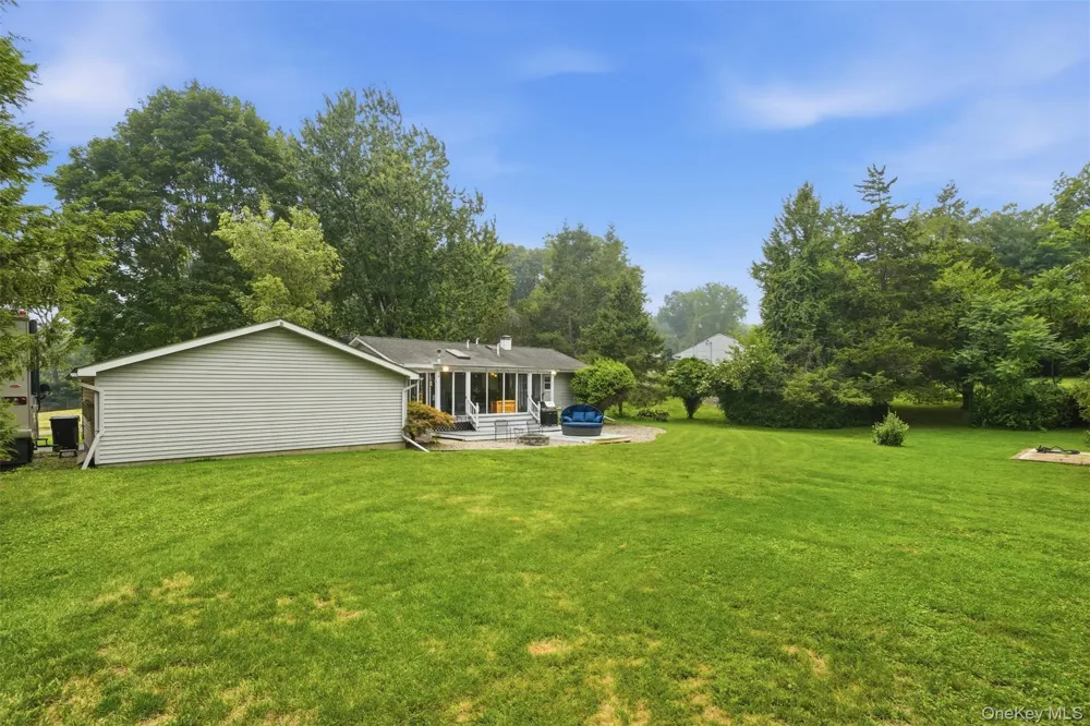 4 Seneca Lane Milton, NY 12547