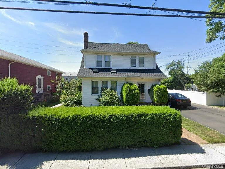 356 Mulry Lane #2nd Fl Lawrence, NY 11559