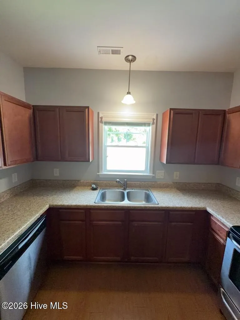 224 Caldwell Loop Jacksonville, NC 28546