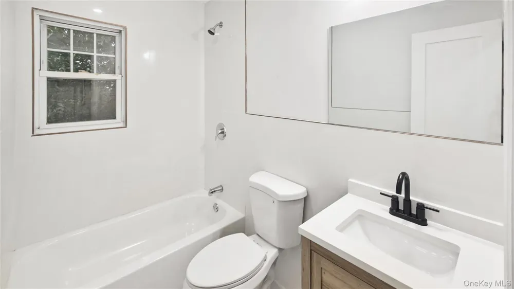 6 Harold Avenue Hempstead, NY 11550