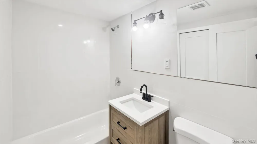 6 Harold Avenue Hempstead, NY 11550