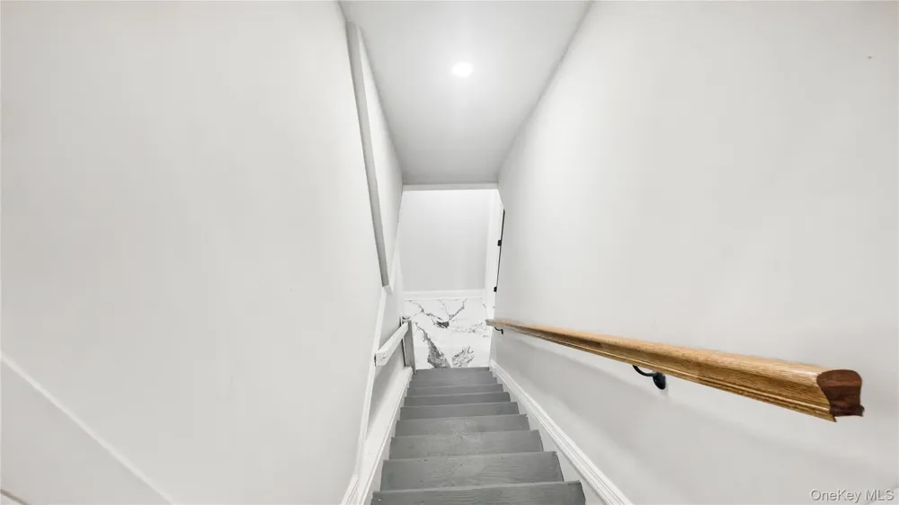6 Harold Avenue Hempstead, NY 11550