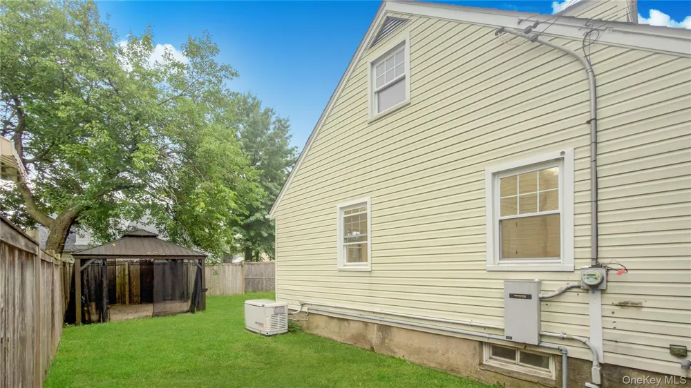 6 Harold Avenue Hempstead, NY 11550