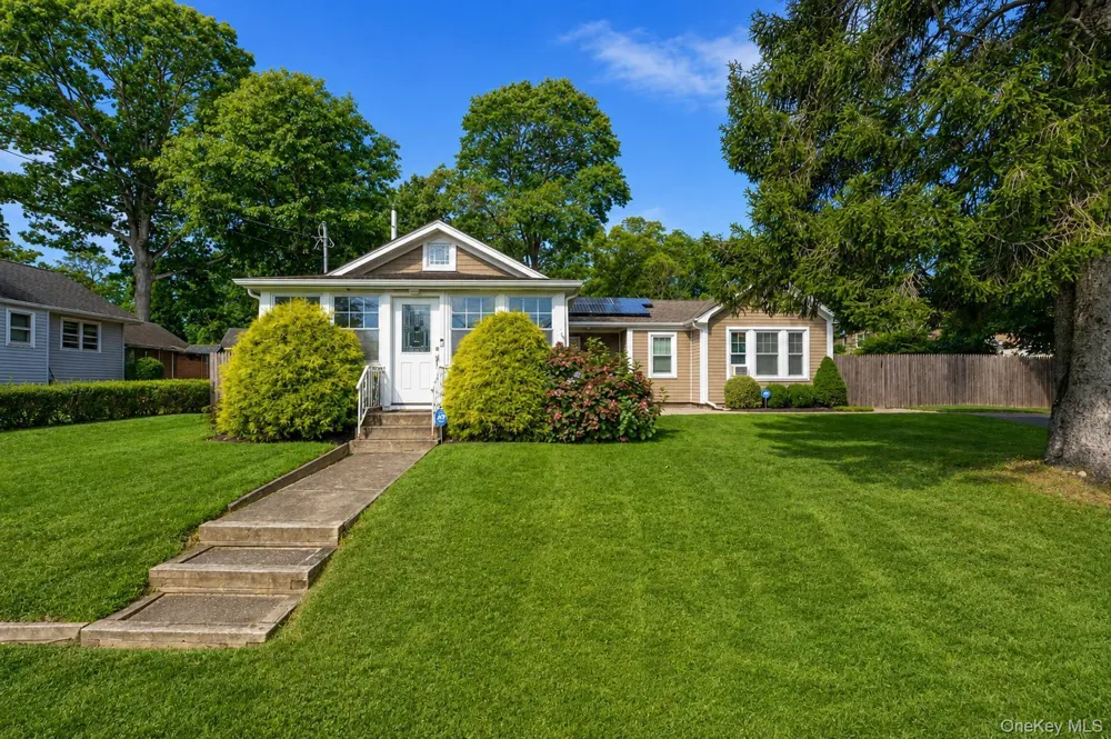 30 Pansy Road Rocky Point, NY 11778