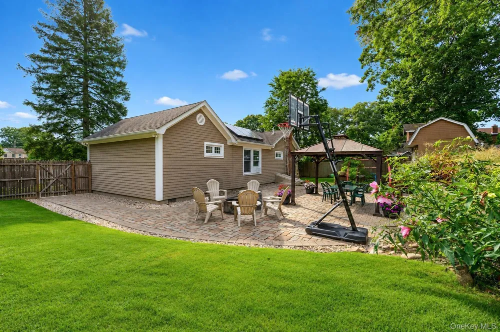 30 Pansy Road Rocky Point, NY 11778