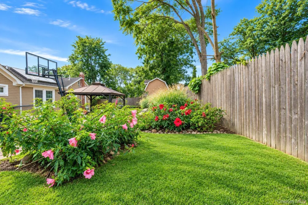 30 Pansy Road Rocky Point, NY 11778