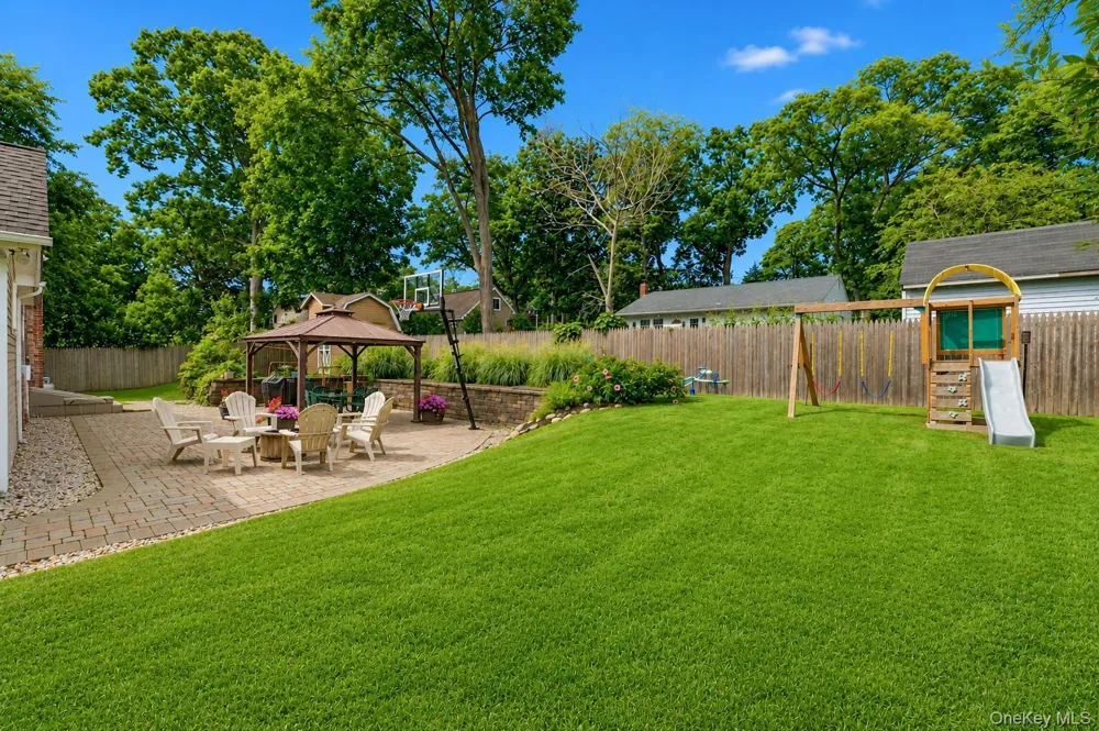 30 Pansy Road Rocky Point, NY 11778