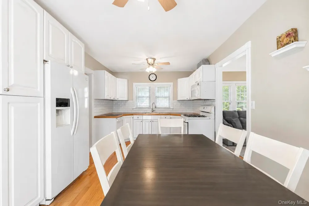 30 Pansy Road Rocky Point, NY 11778